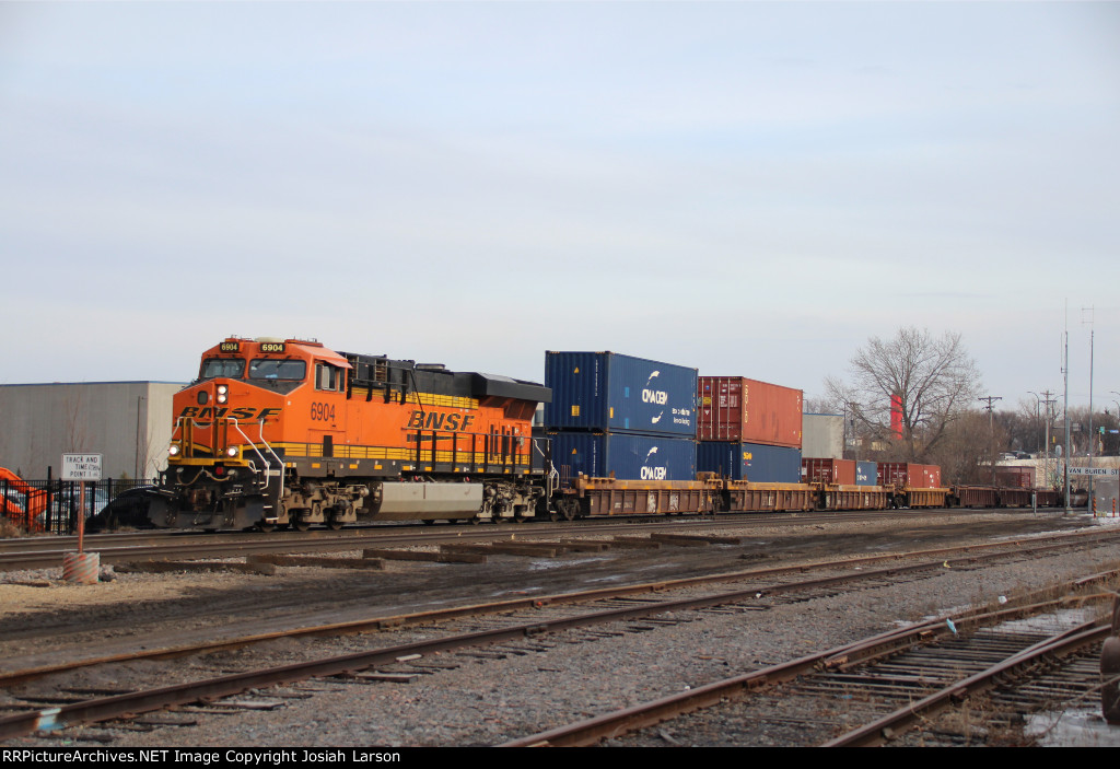 BNSF 6904 West